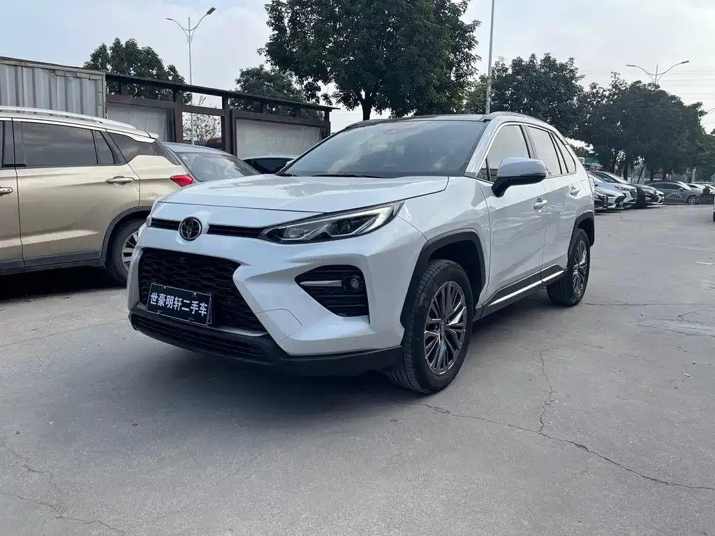 Toyota Wildlander 2023 из CN, фото 1