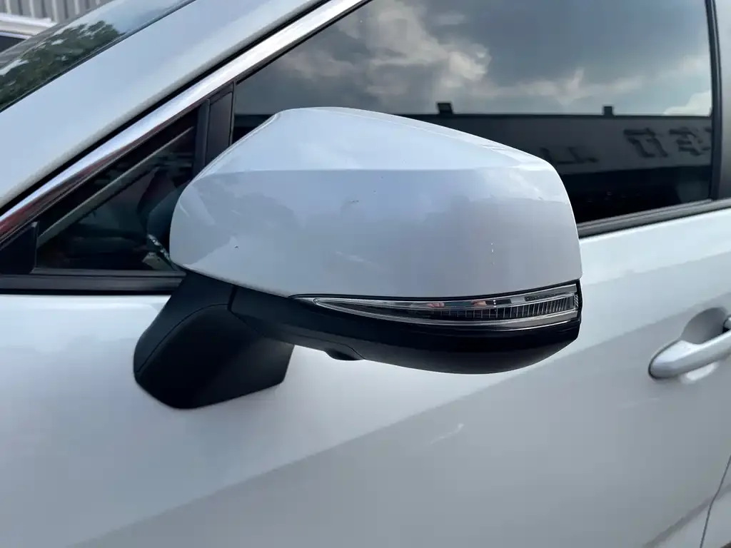 Toyota Wildlander 2023 из CN, фото 3