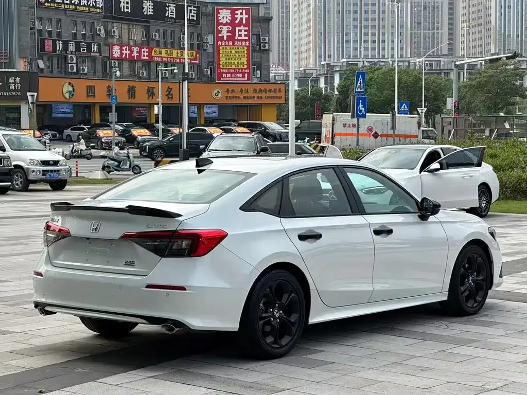 Honda Civic 2022 из CN, фото 5