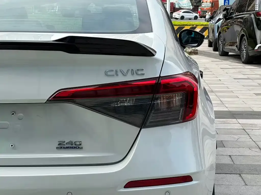 Honda Civic 2022 из CN, фото 2
