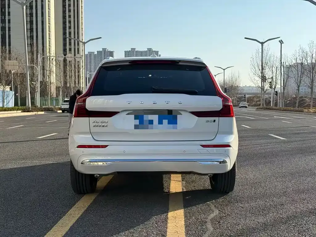Volvo XC60 2025 из CN, фото 6