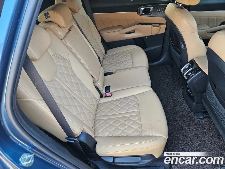 Kia Sorento 2023 из KR, фото 4