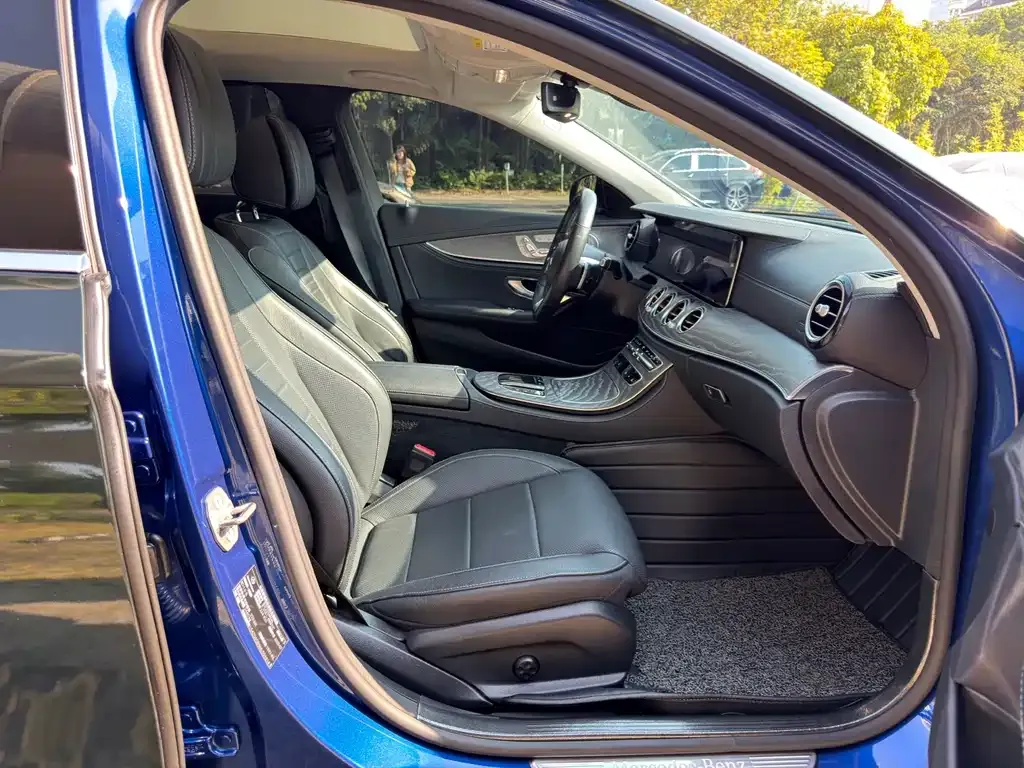 Mercedes-Benz E-Class 2022 из CN, фото 3