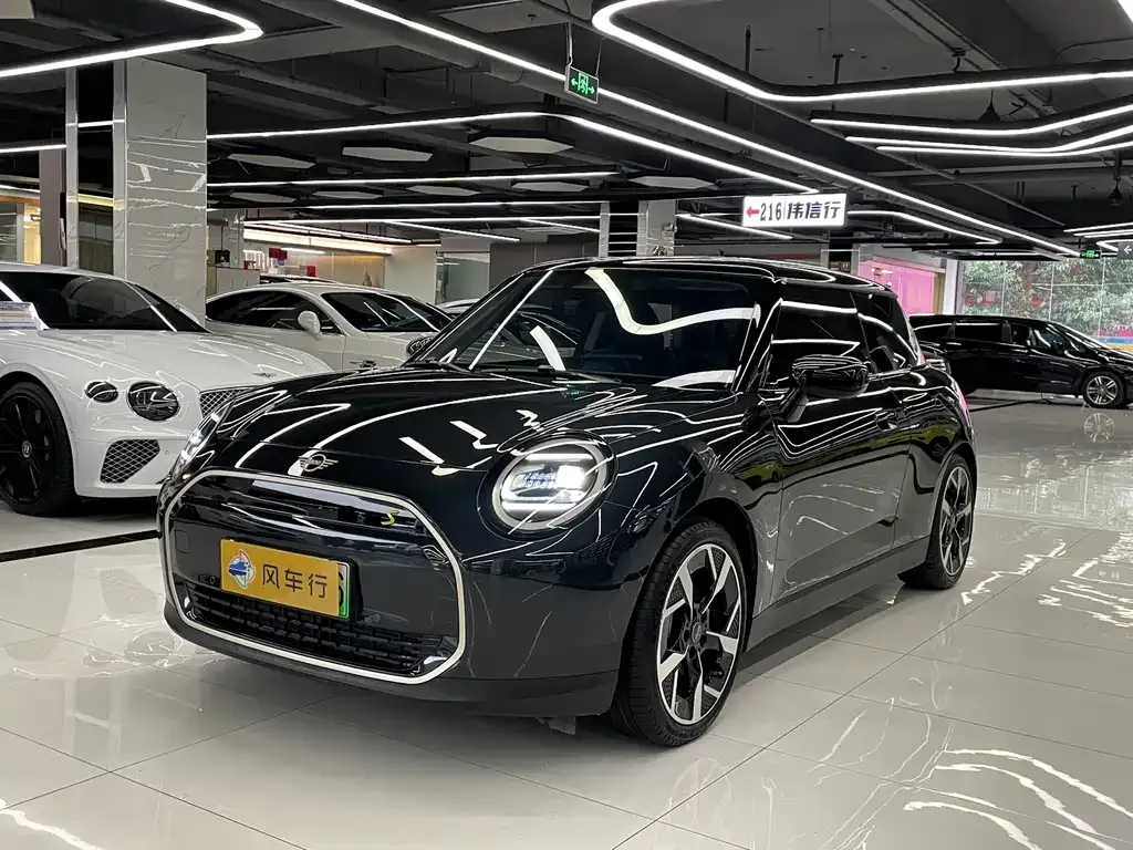 MINI Cooper EV 2024 из CN, фото 1