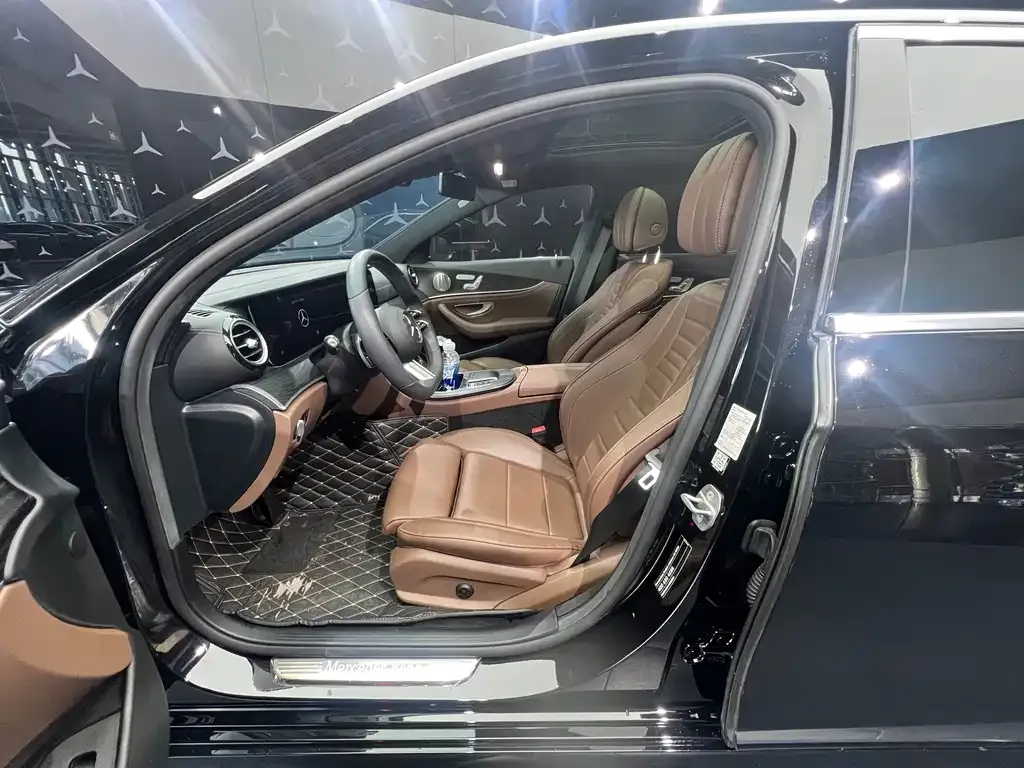 Mercedes-Benz E-Class 2022 из CN, фото 4