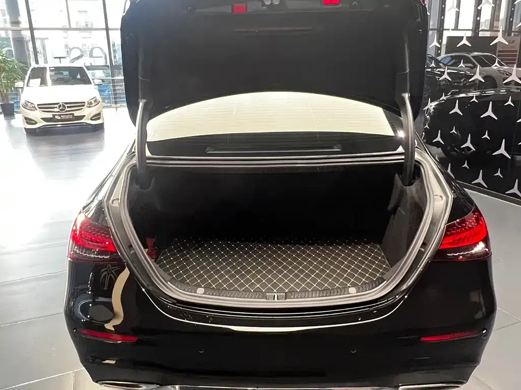 Mercedes-Benz E-Class 2022 из CN, фото 9