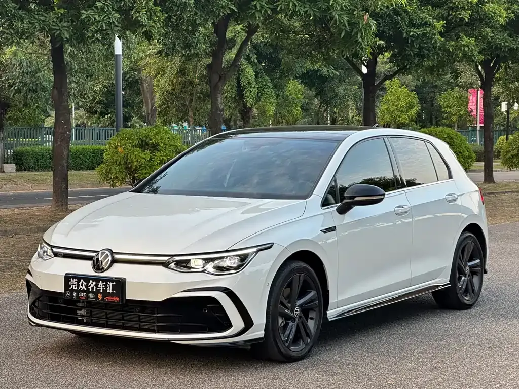 Volkswagen Golf 2024 из CN, фото 1
