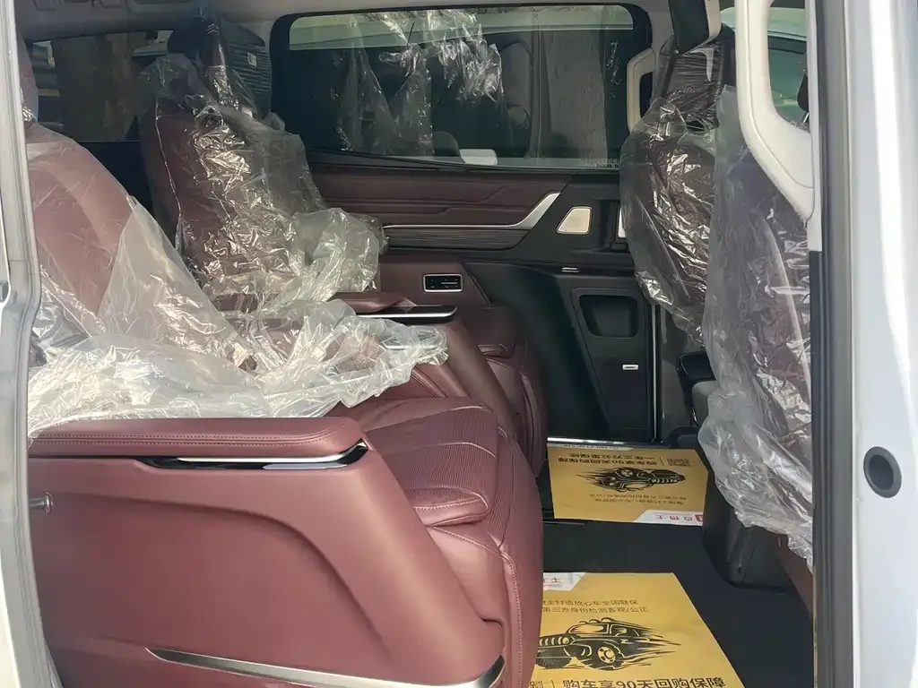 Buick Century 2024 из CN, фото 8