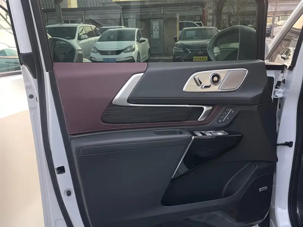 Buick Century 2024 из CN, фото 6