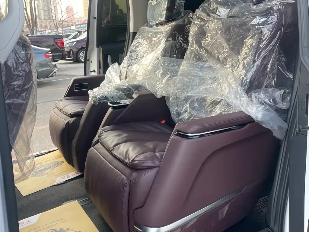 Buick Century 2024 из CN, фото 10