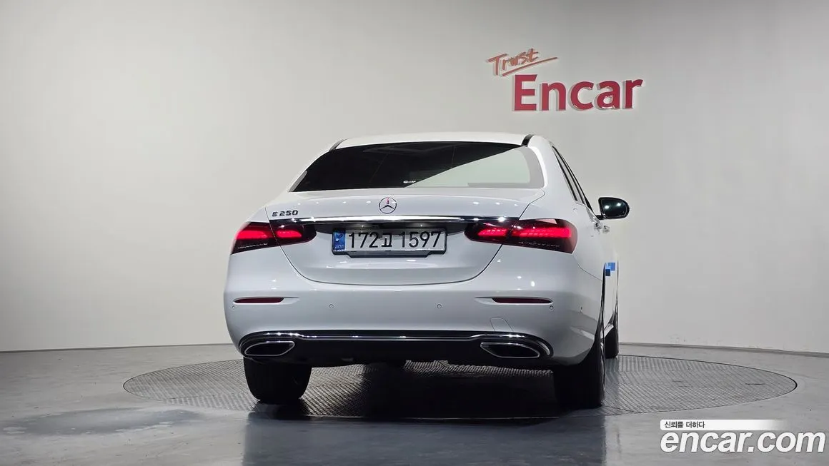 Mercedes-Benz E-Class 2021 из KR, фото 3