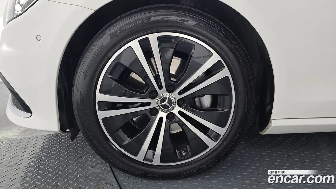 Mercedes-Benz E-Class 2021 из KR, фото 9