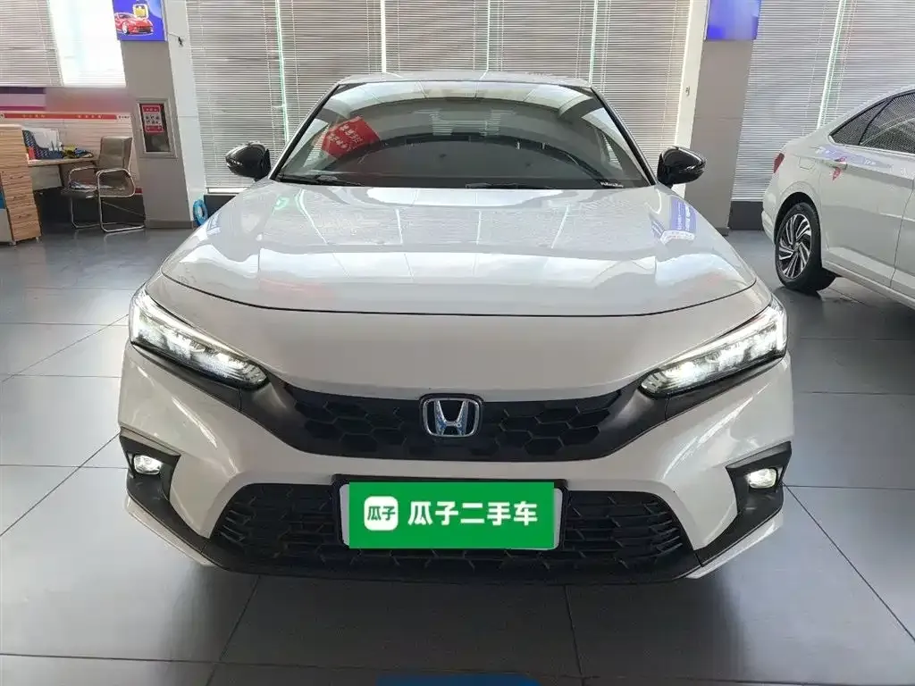 Honda Civic 2024 из CN, фото 2