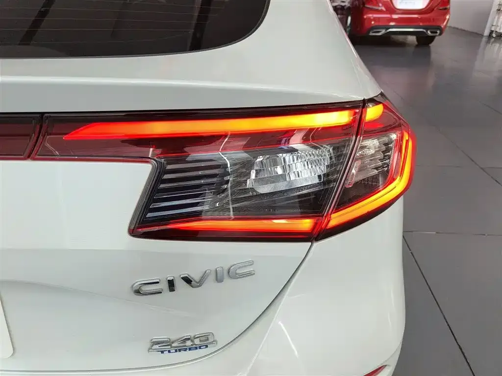 Honda Civic 2024 из CN, фото 4