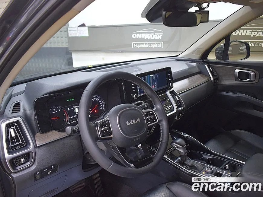 Kia Sorento — фото 4