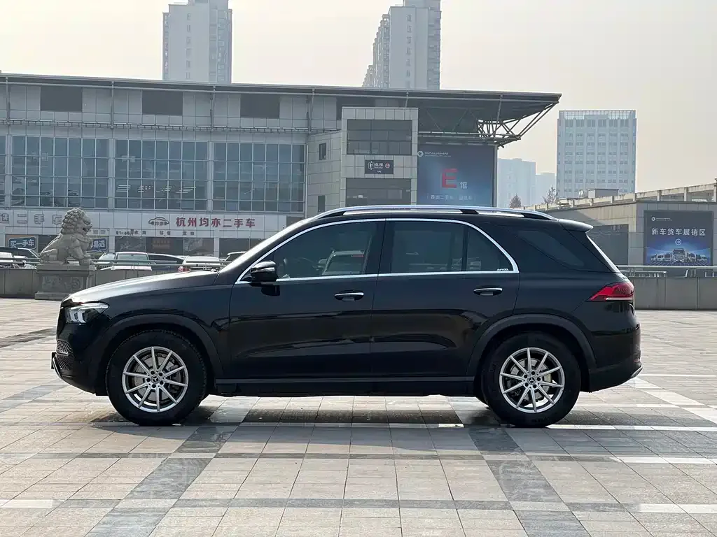 Mercedes-Benz GLE — фото 7