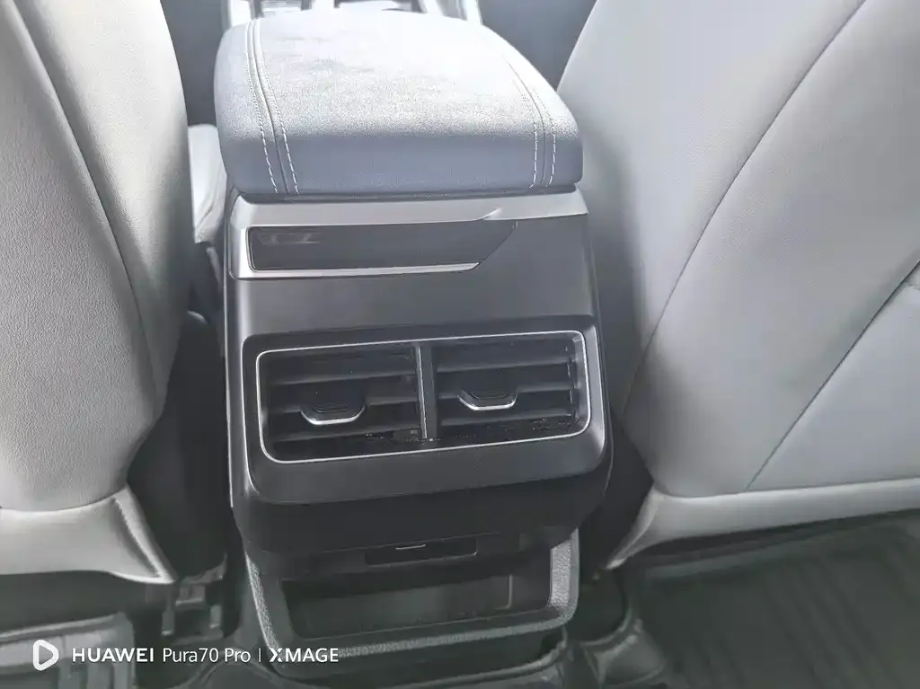 Geely Xingrui 2022 из CN, фото 2