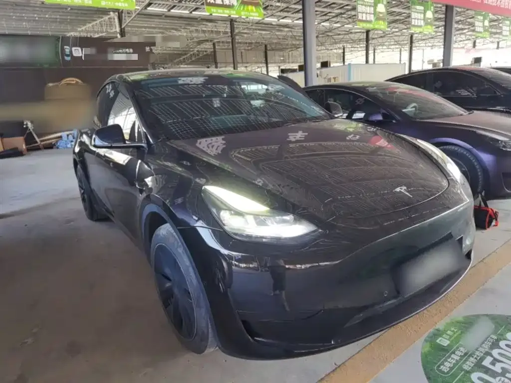 Tesla Model Y — фото 5