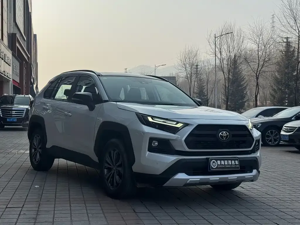 Toyota RAV4 2024 из CN, фото 7