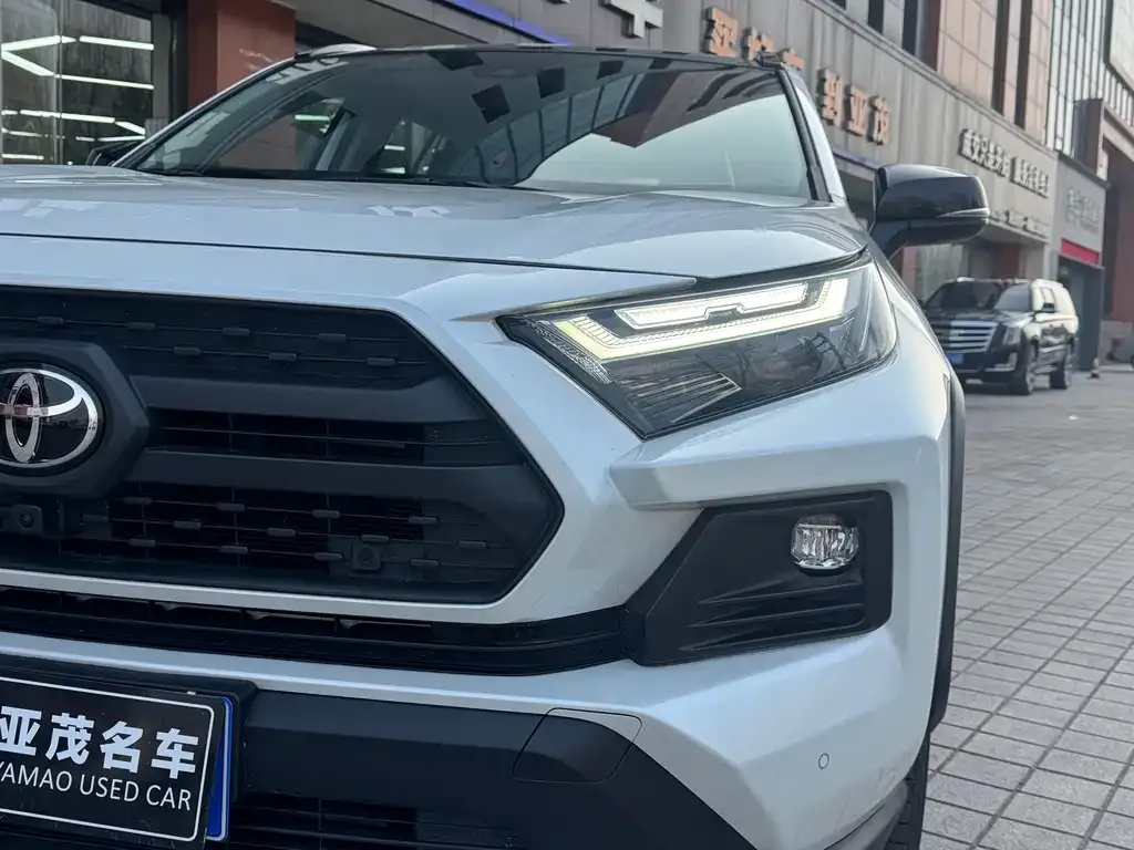 Toyota RAV4 2024 из CN, фото 4