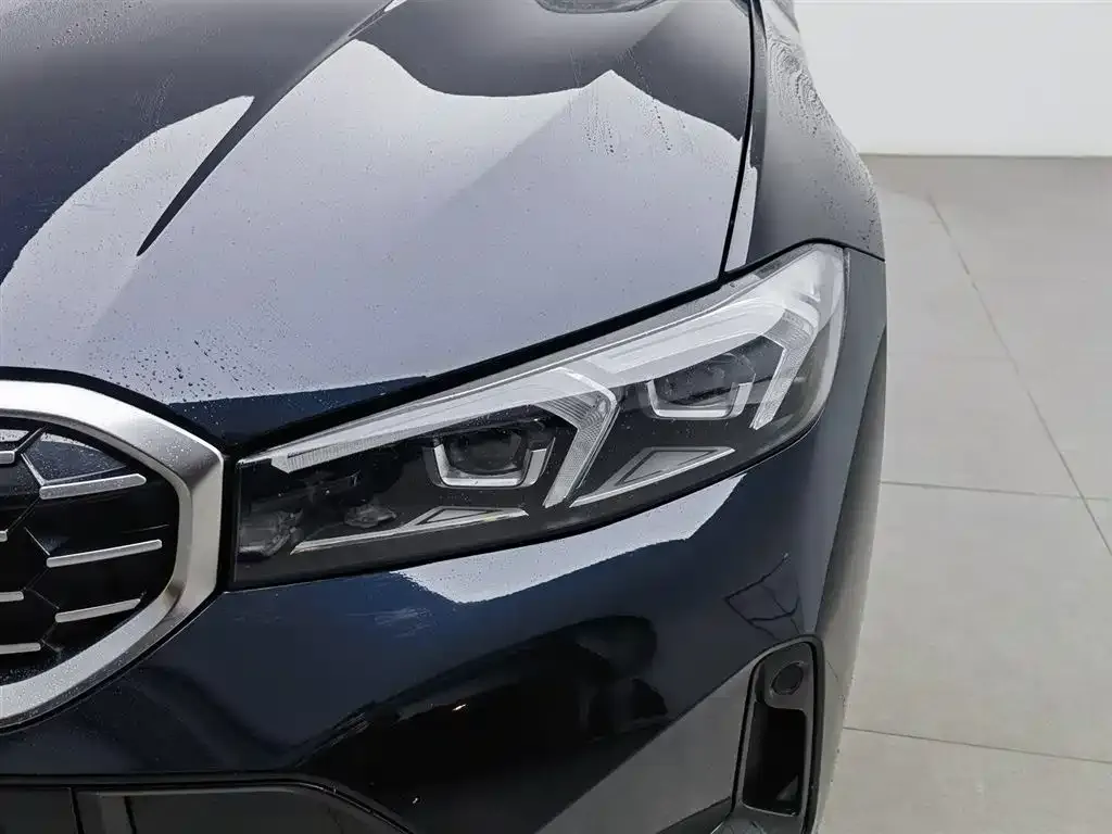 BMW 3 Series 2023 из CN, фото 3