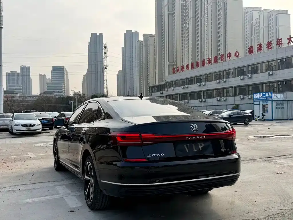 Volkswagen Passat 2025 из CN, фото 2