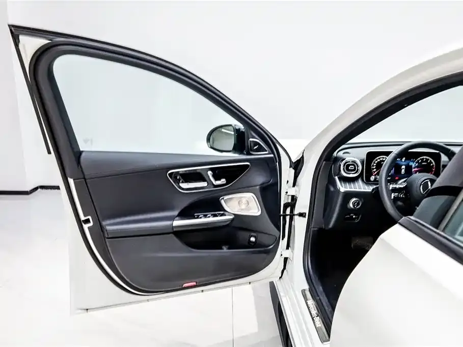 Mercedes-Benz C-Class 2024 из CN, фото 6