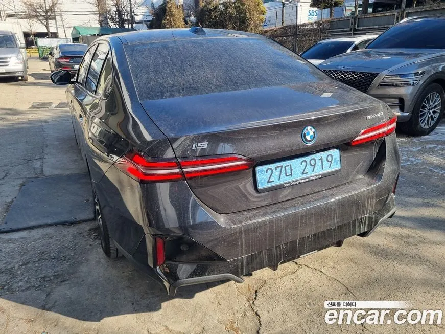 BMW i5 — фото 6