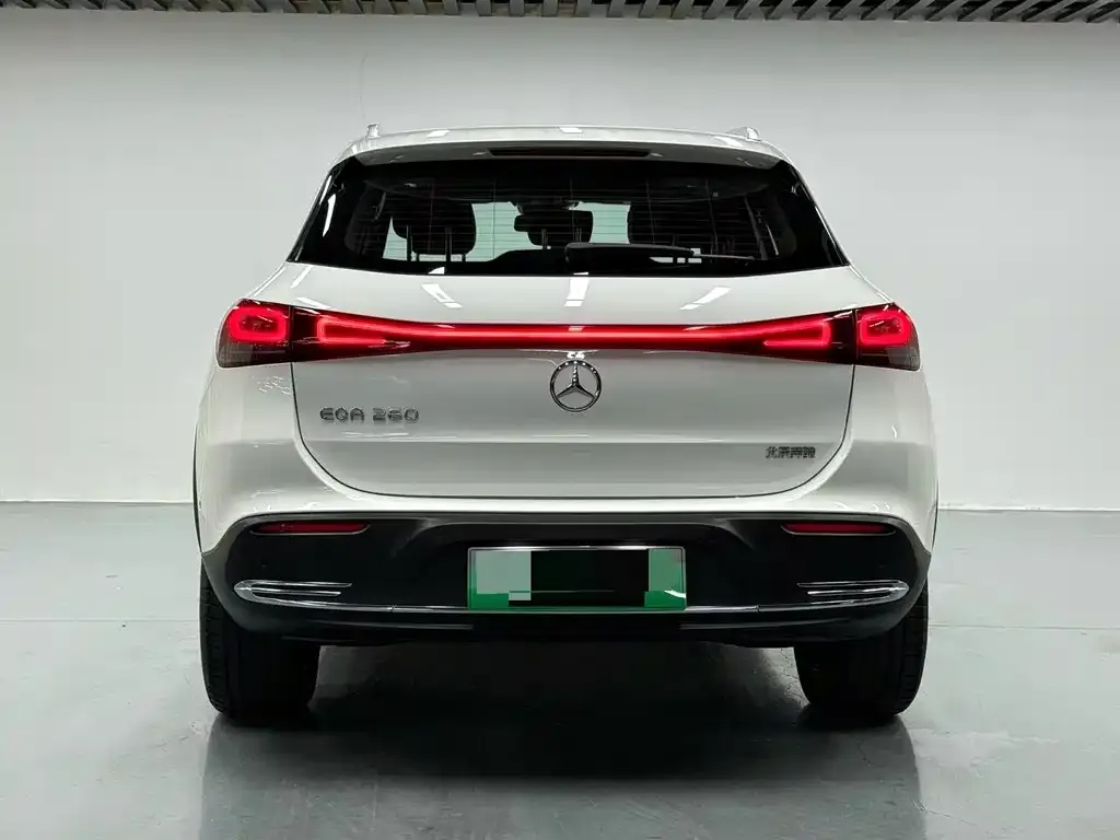 Mercedes-Benz EQB — фото 2