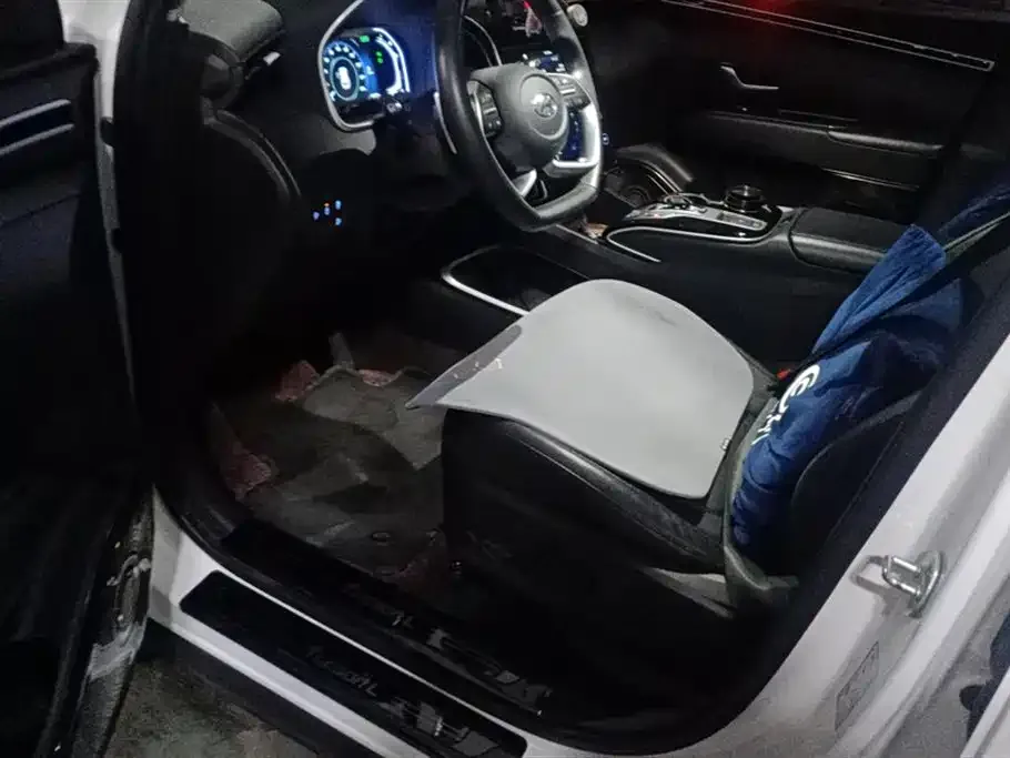 Hyundai Tucson 2023 из CN, фото 7