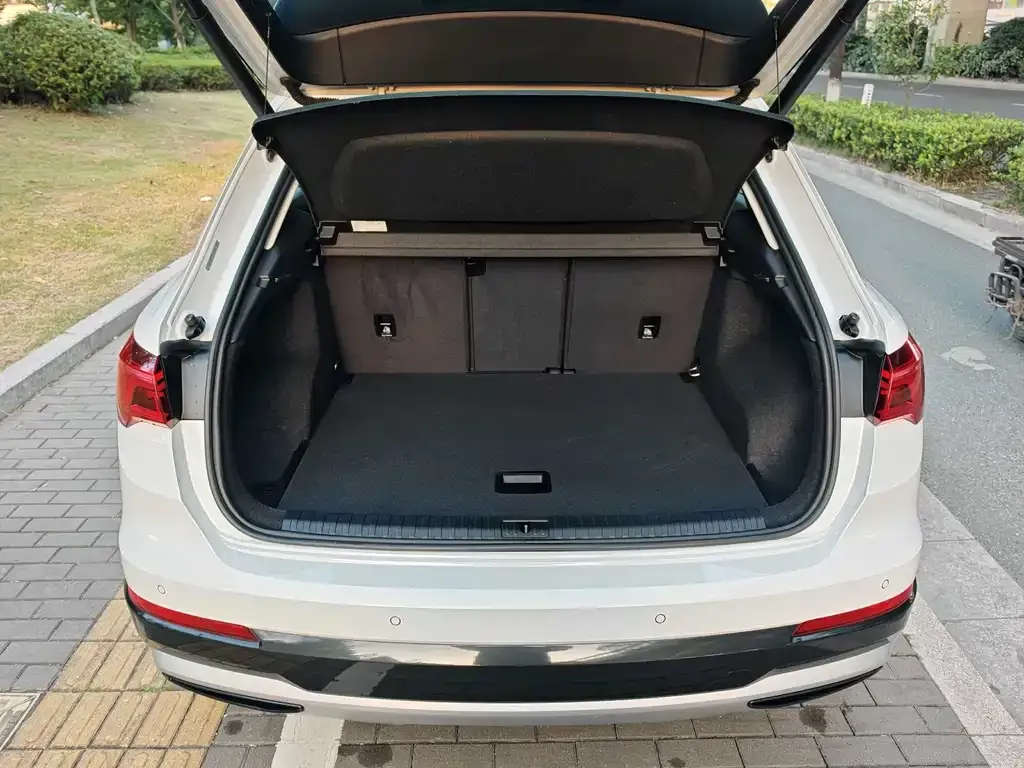 Audi Q3 2021 из CN, фото 4