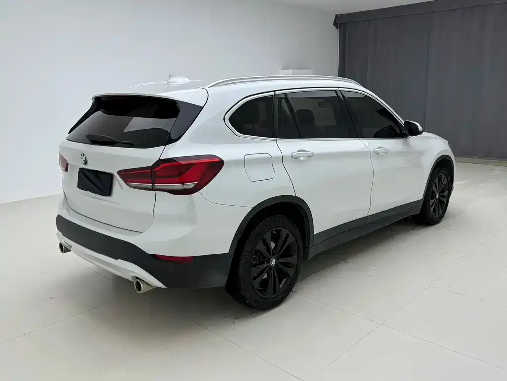 BMW X1 2021 из CN, фото 6