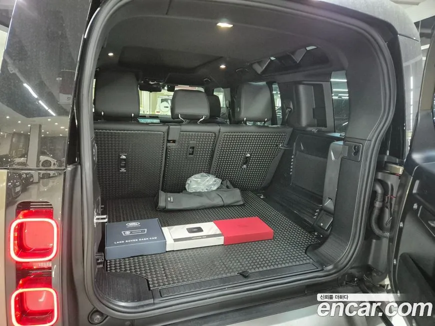 Land Rover Defender 2025 из KR, фото 3