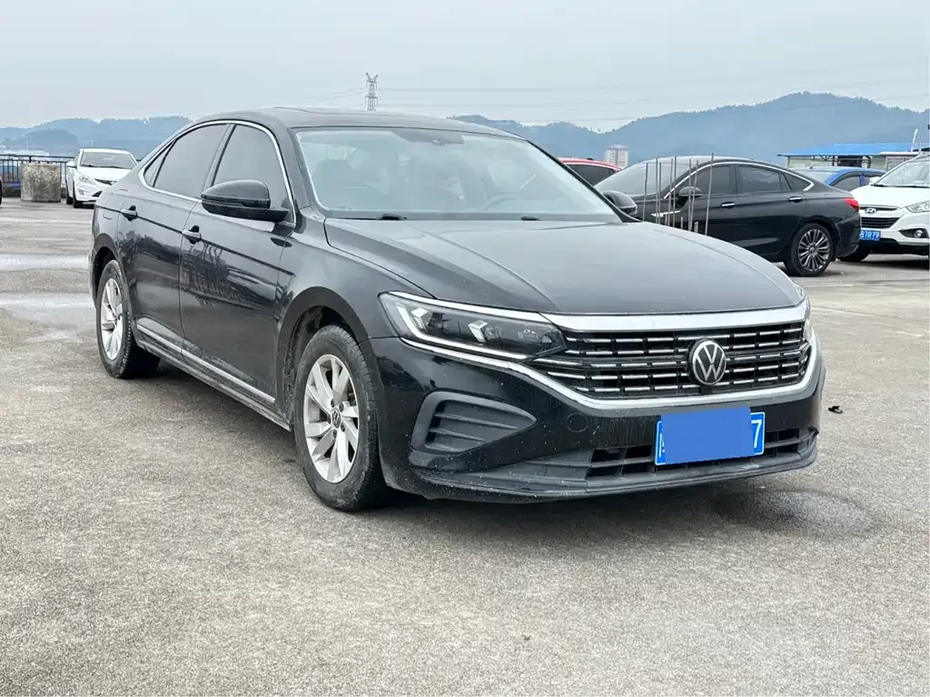Volkswagen Passat — фото 9