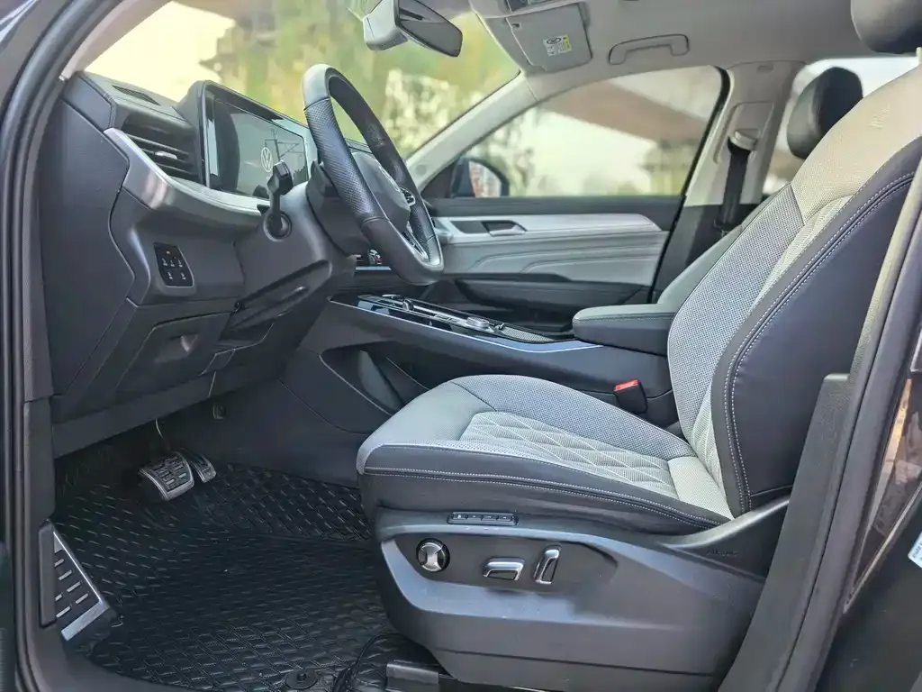 Volkswagen Tavendor 2023 из CN, фото 6