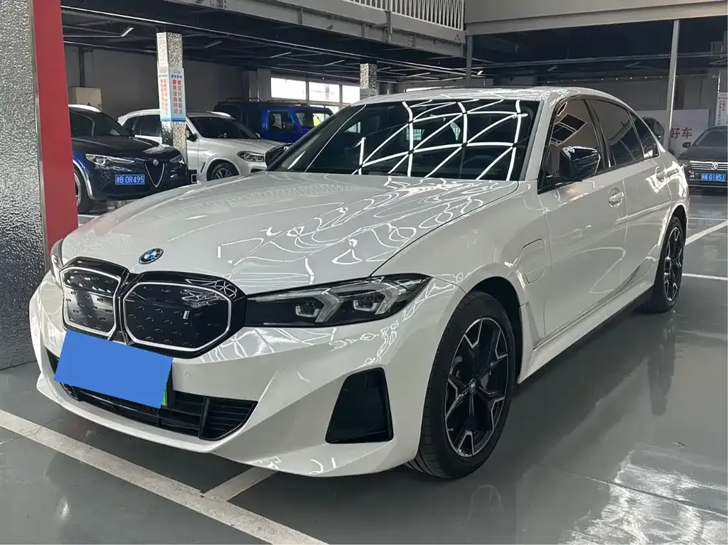 BMW i3 2023 из CN, фото 1
