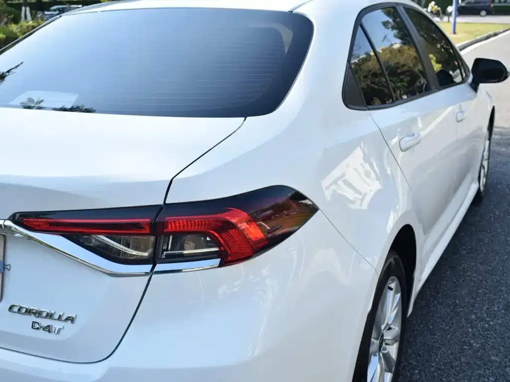 Toyota Corolla 2024 из CN, фото 2