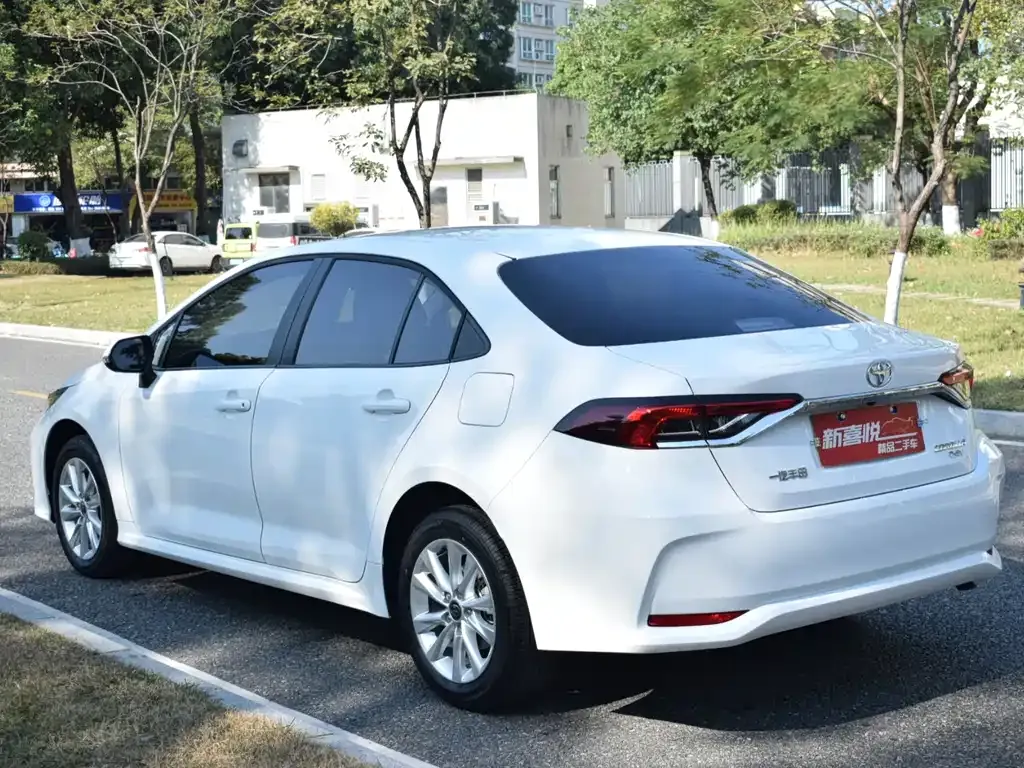 Toyota Corolla 2024 из CN, фото 3