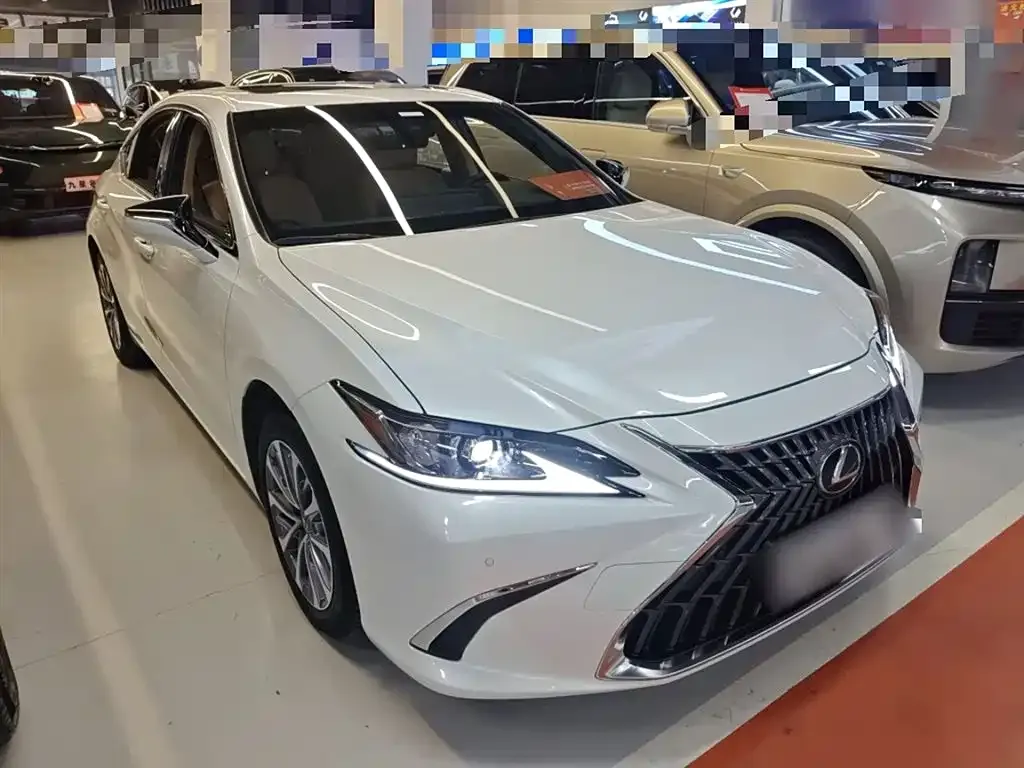 Lexus ES 2024 из CN, фото 5