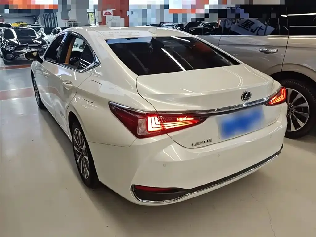 Lexus ES 2024 из CN, фото 10