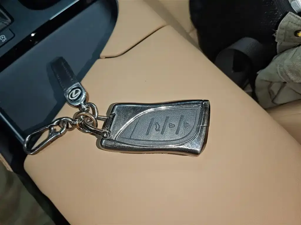 Lexus ES 2024 из CN, фото 2
