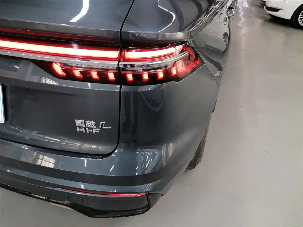 Geely Xingyue L — фото 8