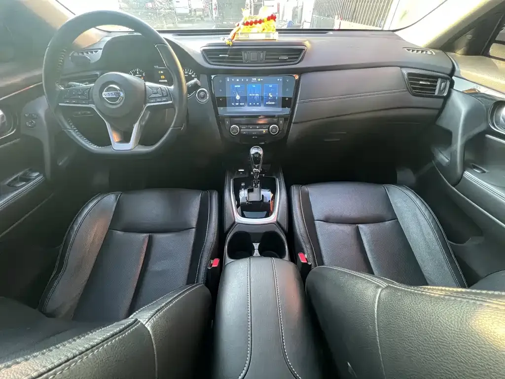 Nissan X-Trail — фото 10