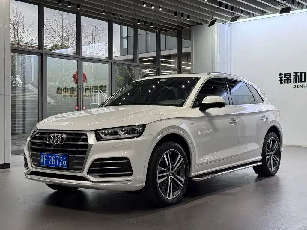 Audi Q5L 2021 из CN, фото 1