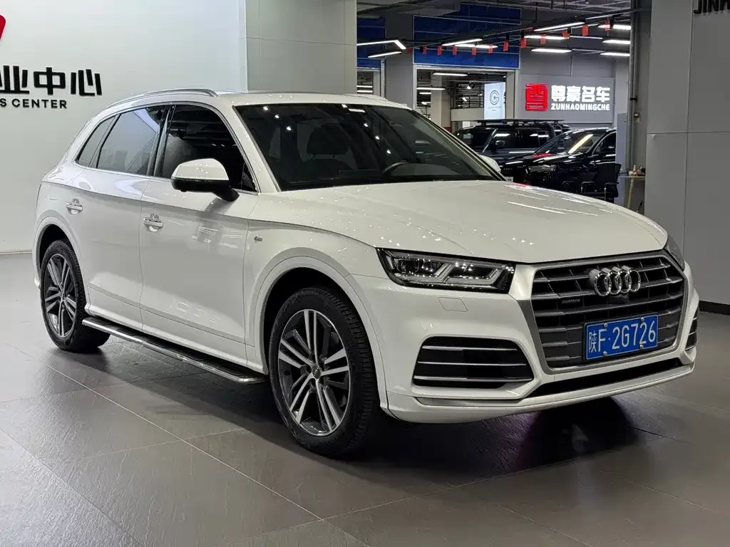 Audi Q5L 2021 из CN, фото 4