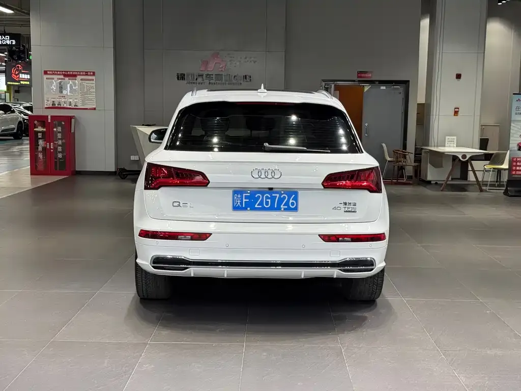 Audi Q5L 2021 из CN, фото 8