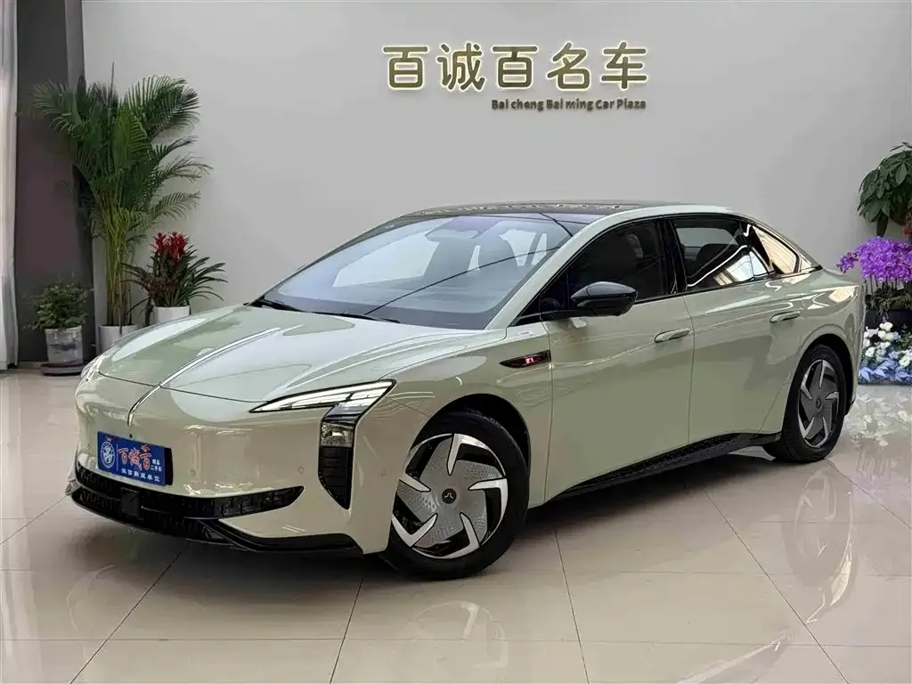 Hongqi EH7 2025 из CN, фото 1