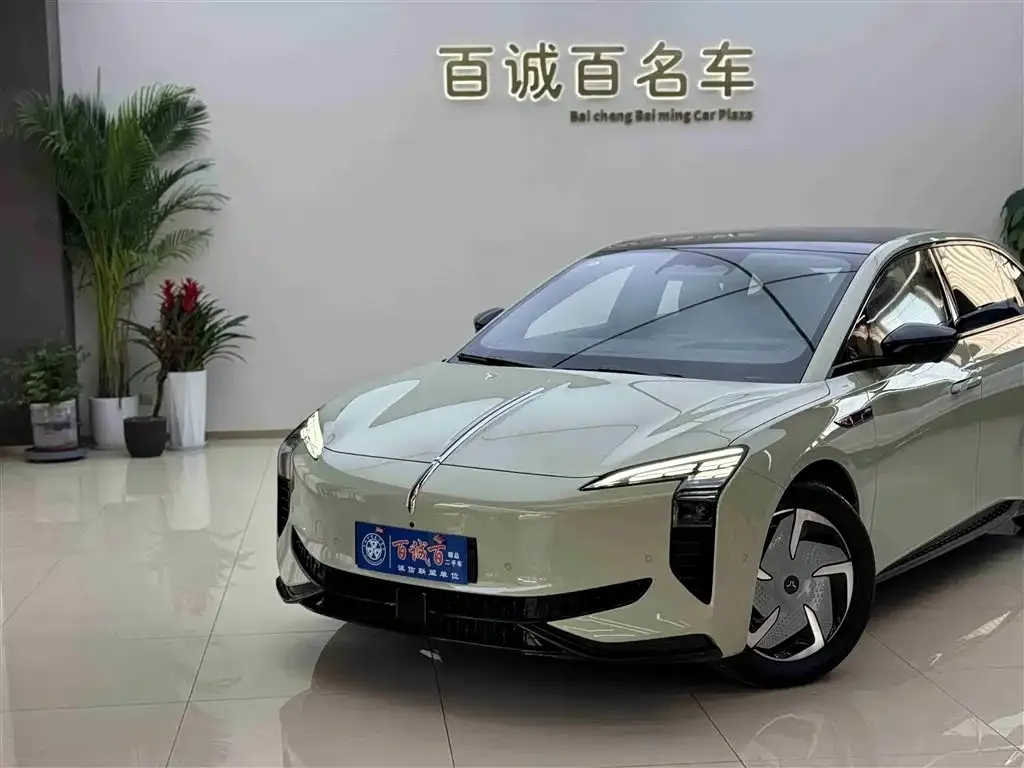 Hongqi EH7 2025 из CN, фото 2