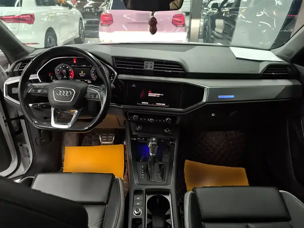 Audi Q3 2023 из CN, фото 9