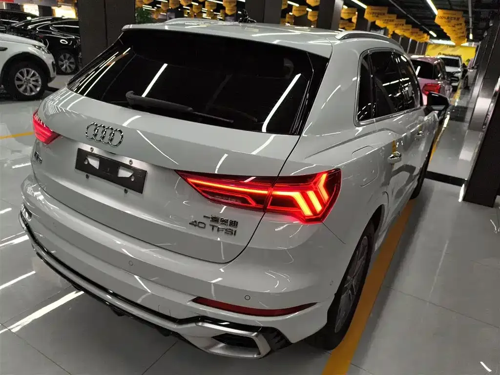 Audi Q3 2023 из CN, фото 6